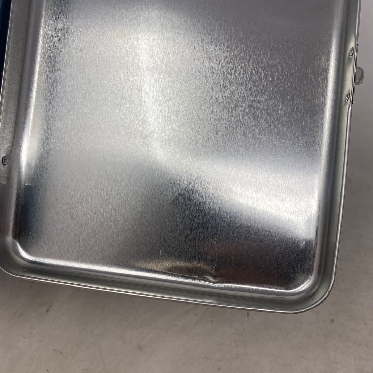 Pokémon Lunchbox Tin Tyranitar Gardevoir Mismagius Jigglypuff 8.5x6.5x3.5" - Panic 39