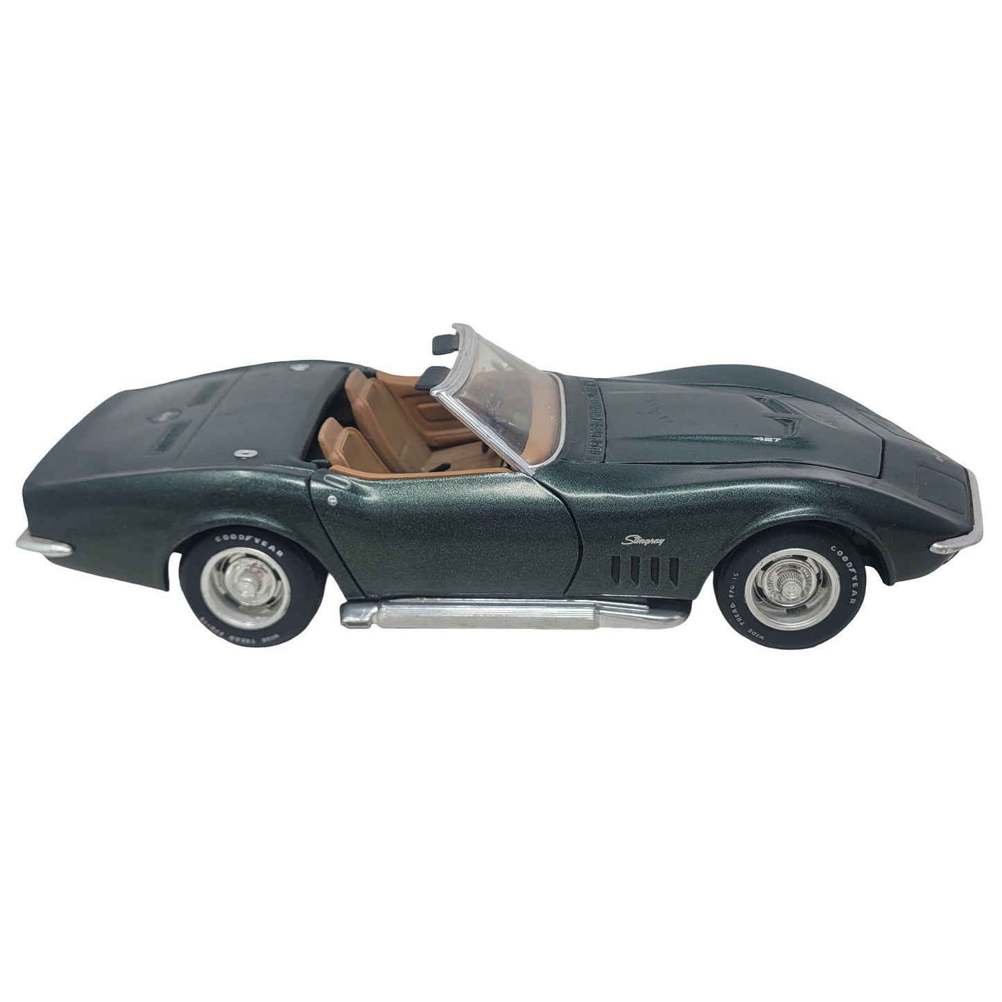 Revell 1969 Chevrolet Corvette Stingray Convertible 1/18 Diecast L89 427 Green - Panic 39